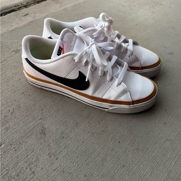 Nike Court Legacy Next Nature Women's Shoes - White and Black - Picture 4 of 6